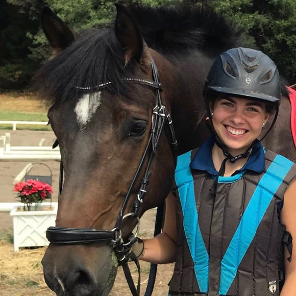 Meet The Posher 💚💛 - Picture 4 of 6